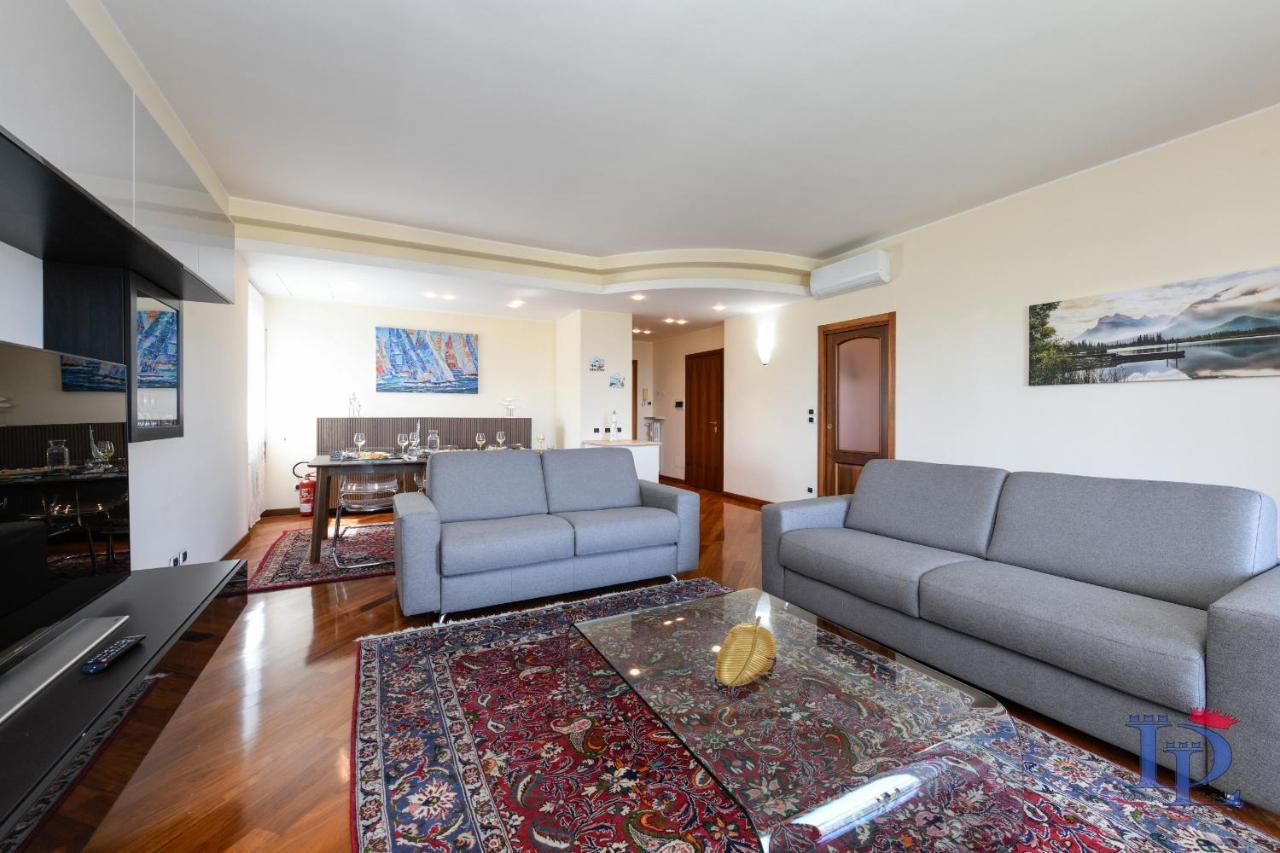 Desenzanoloft Partner Marriott Homes & Villas - Splendido Desenzano del Garda Exterior photo